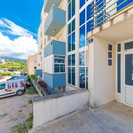 Close To Znjan Beach Spacious Studio With Balcony Apartment *