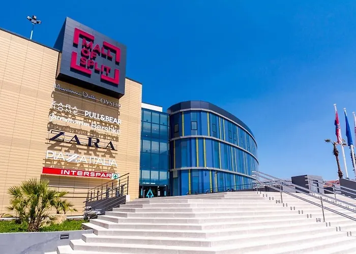 Close To Znjan Spacious With Balcony Apartamento